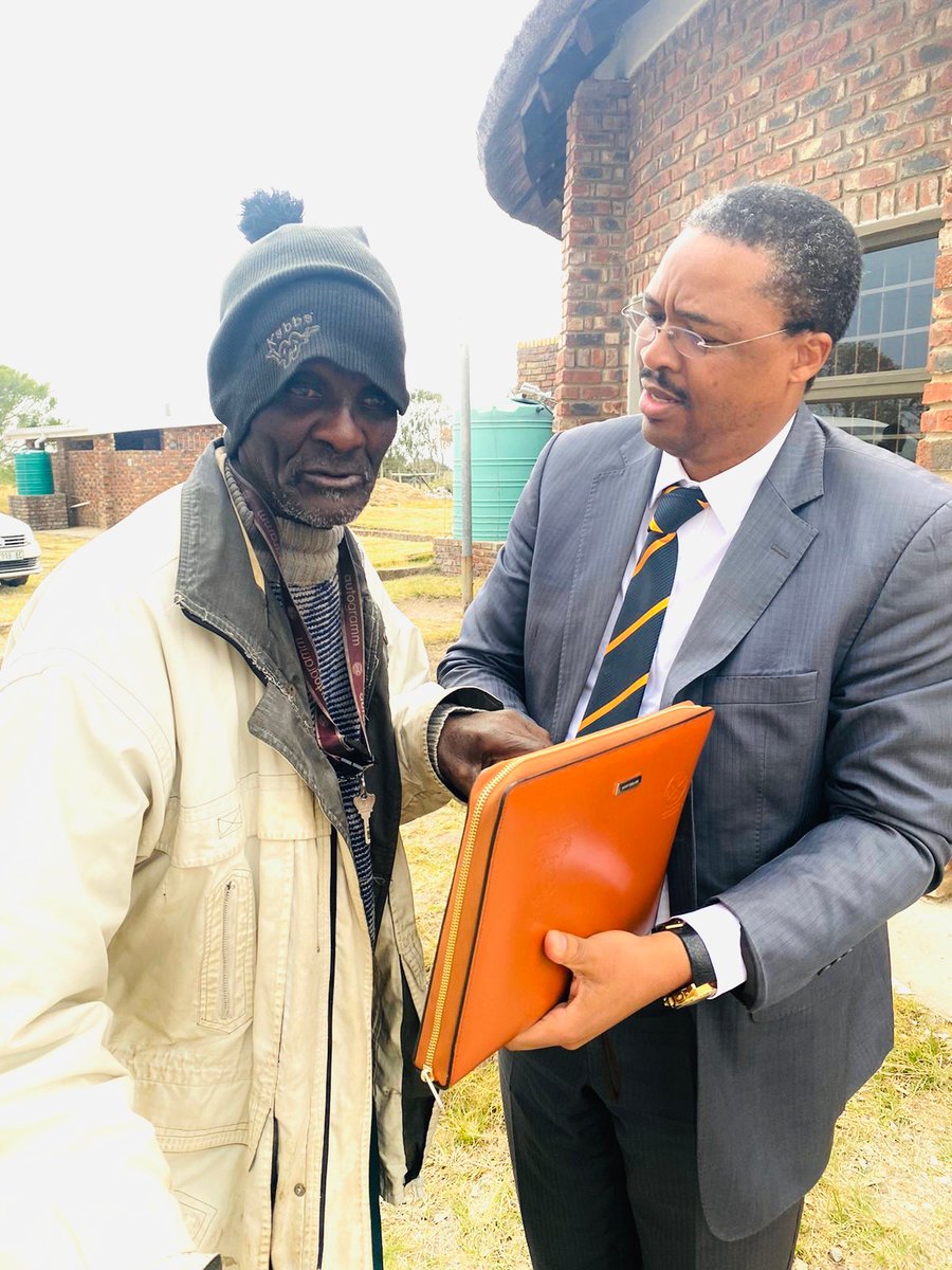 Nali iZizi liyaleza xabesityelele ubukhosi e Ngqushwa kulenjikalanga, Dabi Traditional council.