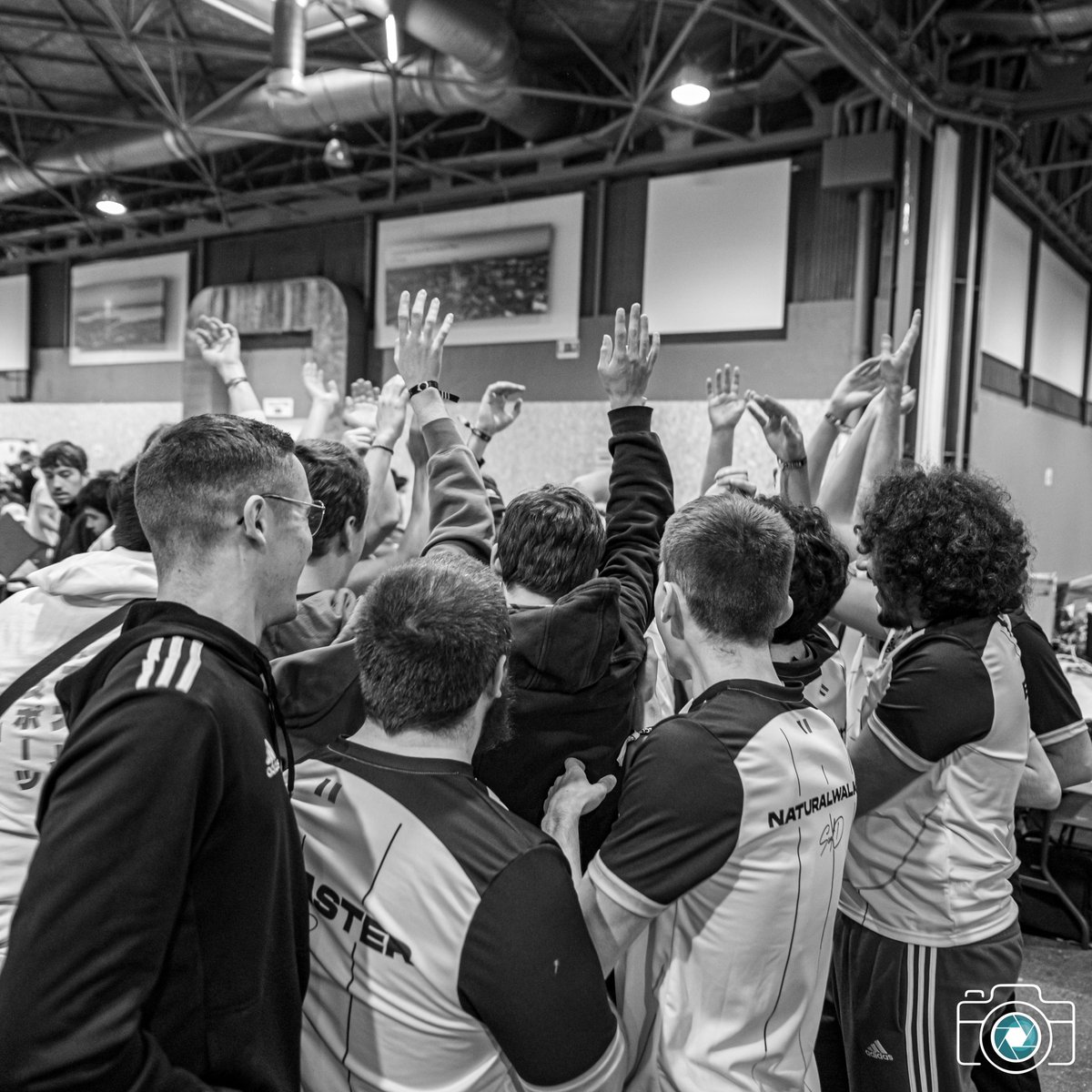 SCL Meta' tweet media