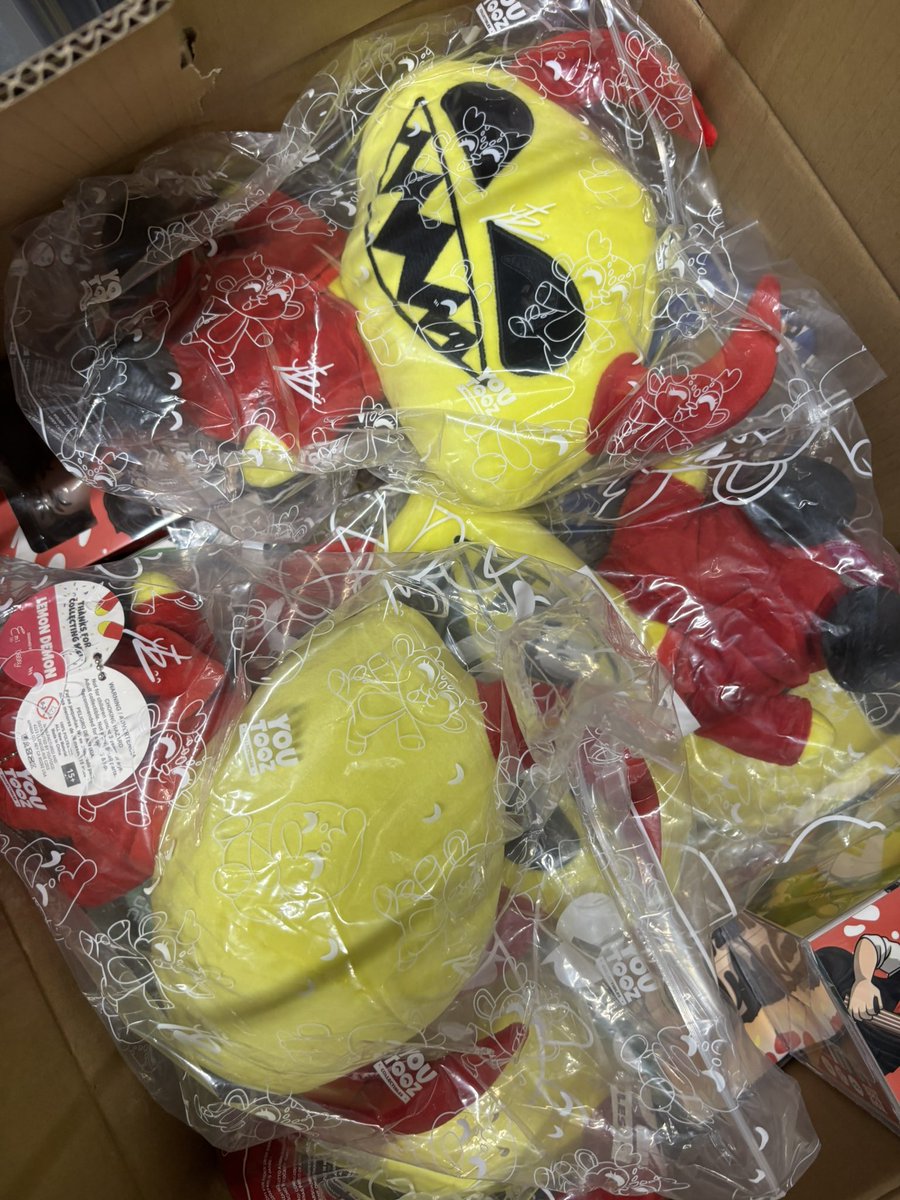 The Lemon Demon stuck around after FanBoy Expo, but I last night I walked in on him “making” friends, as he put it. I didn’t want to ask him to elaborate. So come meet him &amp; all his new buddies at AnimeVerse TN this Saturday and Sunday! They wanna come hime with you!