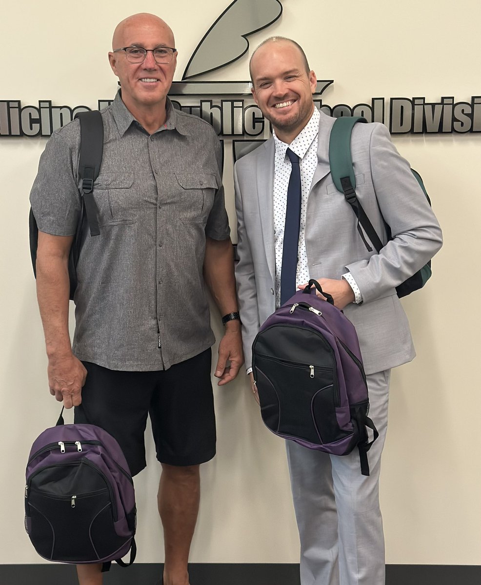 GlenMotz's tweet image. Thank you to @telus for their generous donation of #kitsforkids again this year.  Excited to deliver them to the MHPSD for distribution to those who might need a little help at the beginning of this school year!