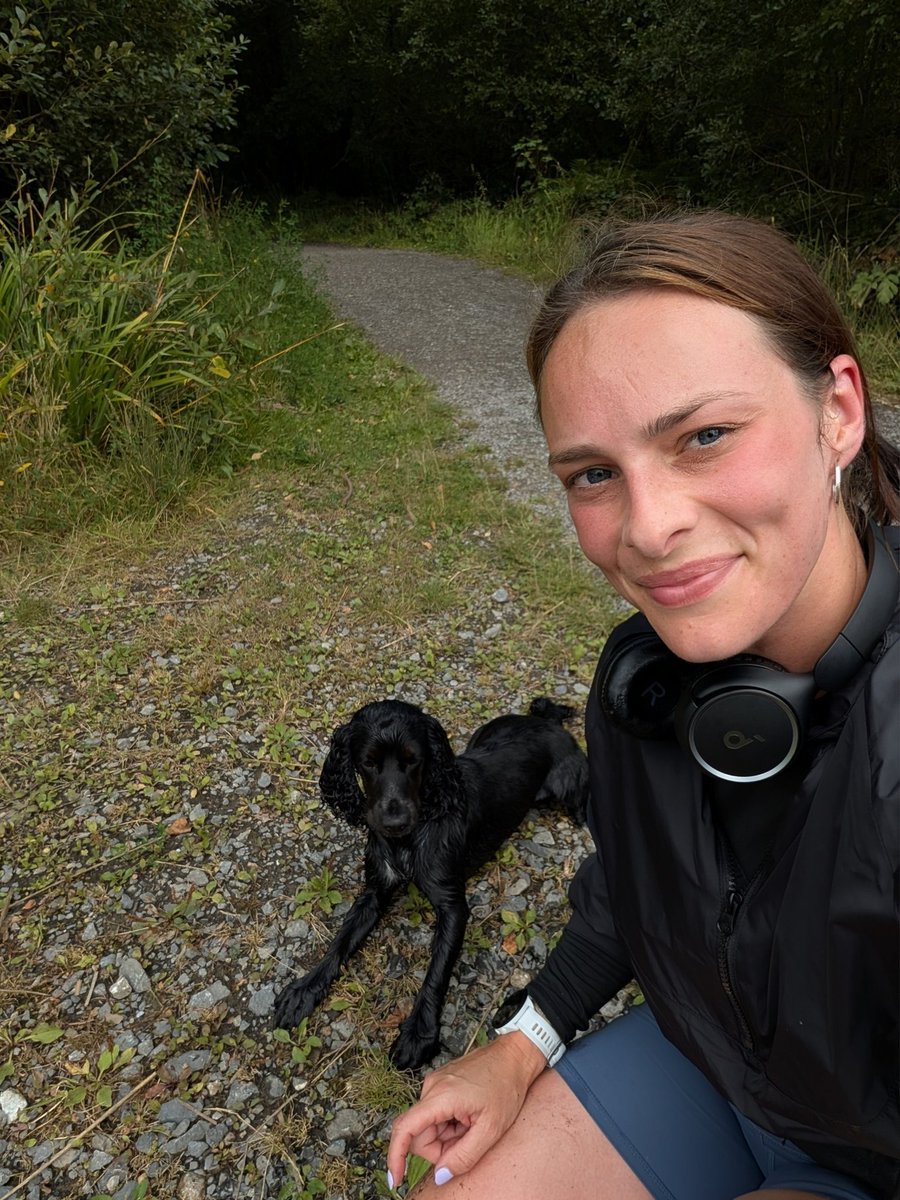 D a i s y 💙 tweet media