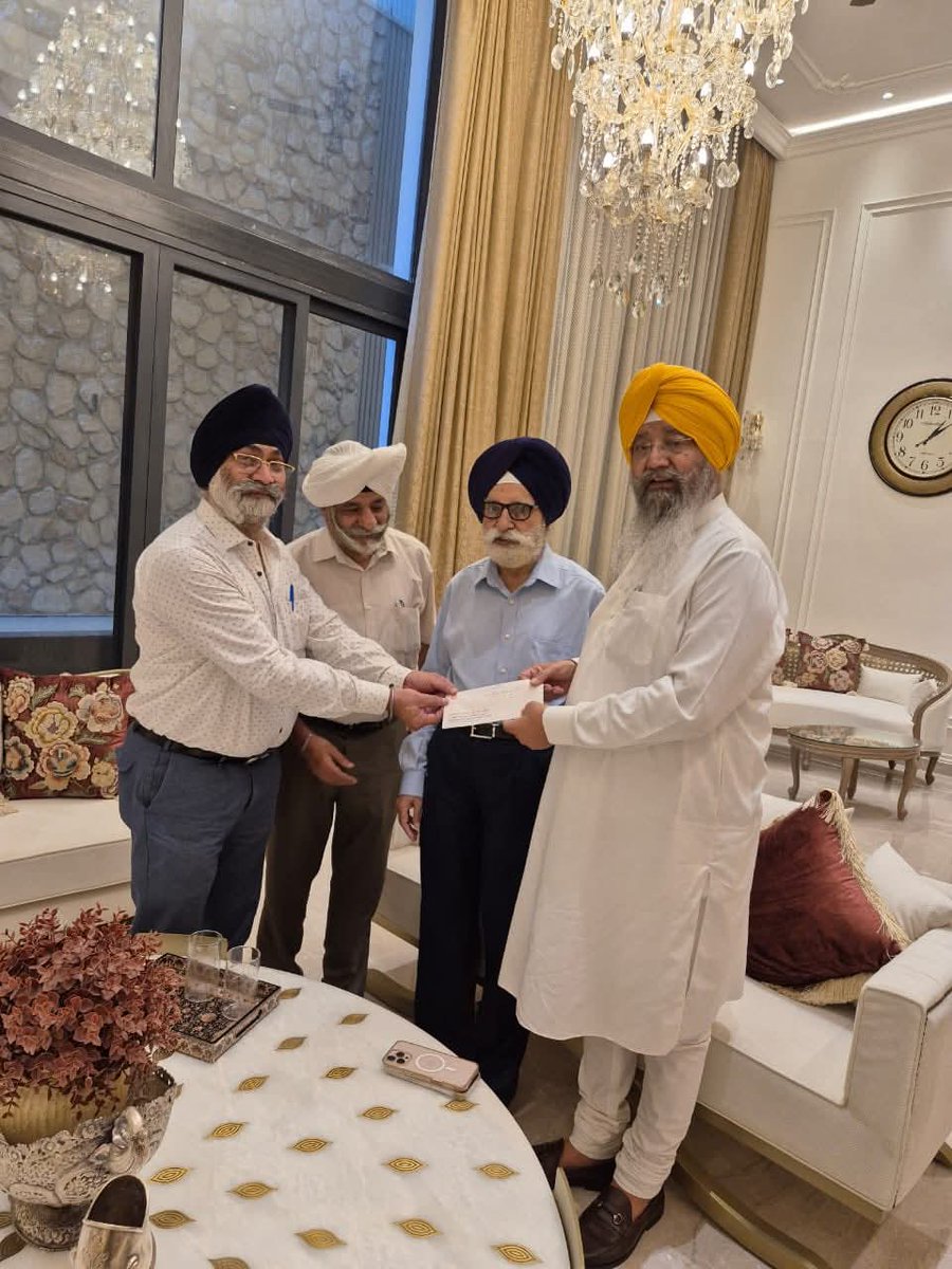 ILalpura's tweet image. A group of prominent Sikh leaders from Delhi came together today to discuss initiatives for the promotion and awareness of the Sikh religion. ✨

Narendra Modi PMO India Amit Shah J.P.Nadda 
#Sikhism #SikhUnity #DelhiSikhs