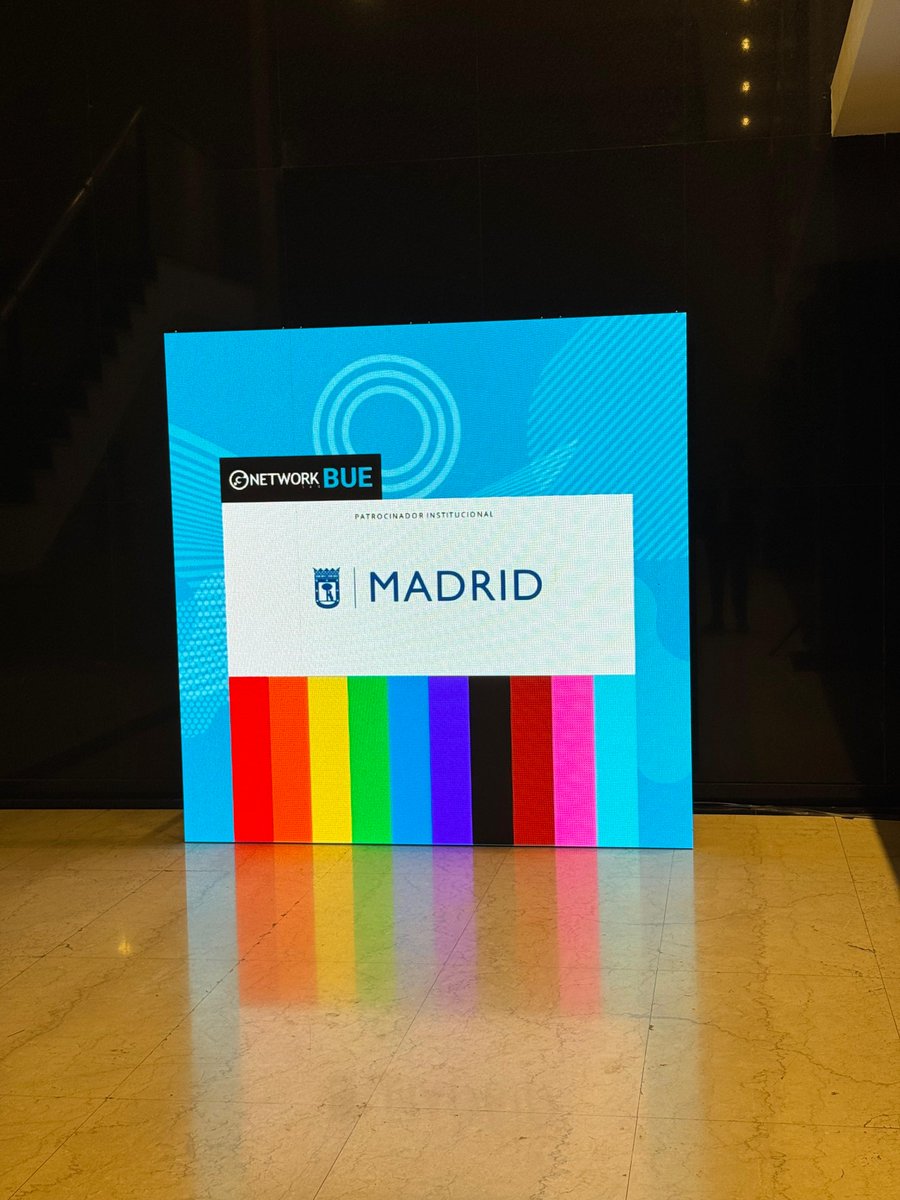 jnglobalproject's tweet image. Arranca @gnetwork360  en Buenos Aires, la conferencia líder de turismo LGBTQ+.
Hoy presentamos a @Visita_Madrid  como patrocinador institucional, mostrando al mundo una ciudad abierta, diversa y referente global en inclusión. 🏳️‍🌈✨
#Madrid #TurismoLGBT #JNGlobalProject