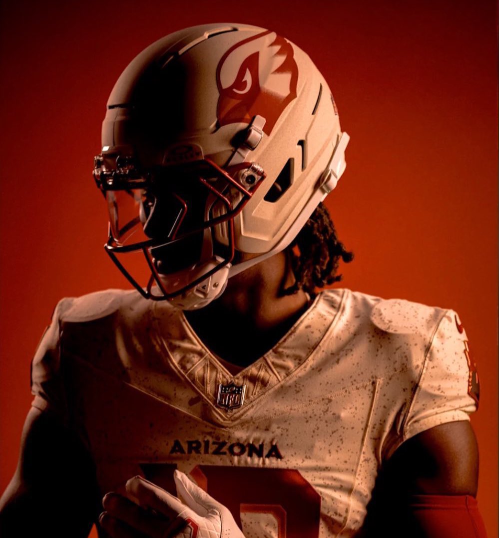 Uniform Aesthetics tweet media