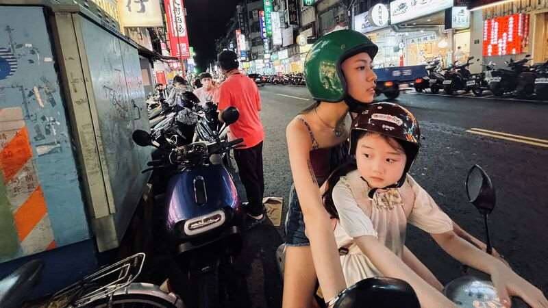 RadioTaiwan_Fra's tweet photo. ACTUS TAIWAN / Le film taïwanais Left-Handed Girl choisi pour représenter Taïwan aux Oscars en 2026

Article détaillé :
https://t.co/YxepR8FBNY https://t.co/s2w35bdOJt