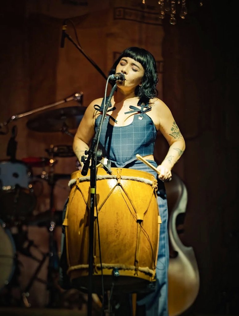 Los Bunkers Daily ☆ (@daily_bunkers) on Twitter photo 