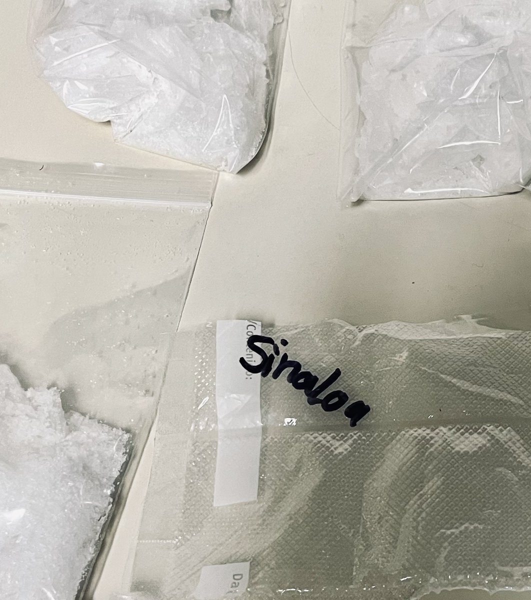 dealouisville's tweet image. #DEA is working tirelessly to make our communities safer. Five people were arrested in Western Kentucky after DEA agents, working with our law enforcement partners, seized approximately 4 lbs of meth, two handguns and about $10,000 in cash. #SinaloaCrackdown2025