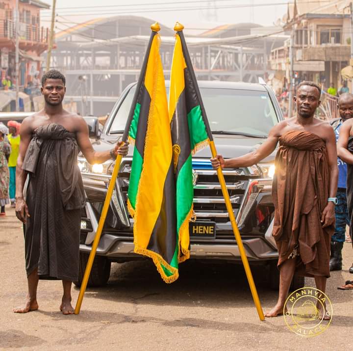 modedeus's tweet image. Staying Relevance Asante nie 
...sei kutuu sei bam