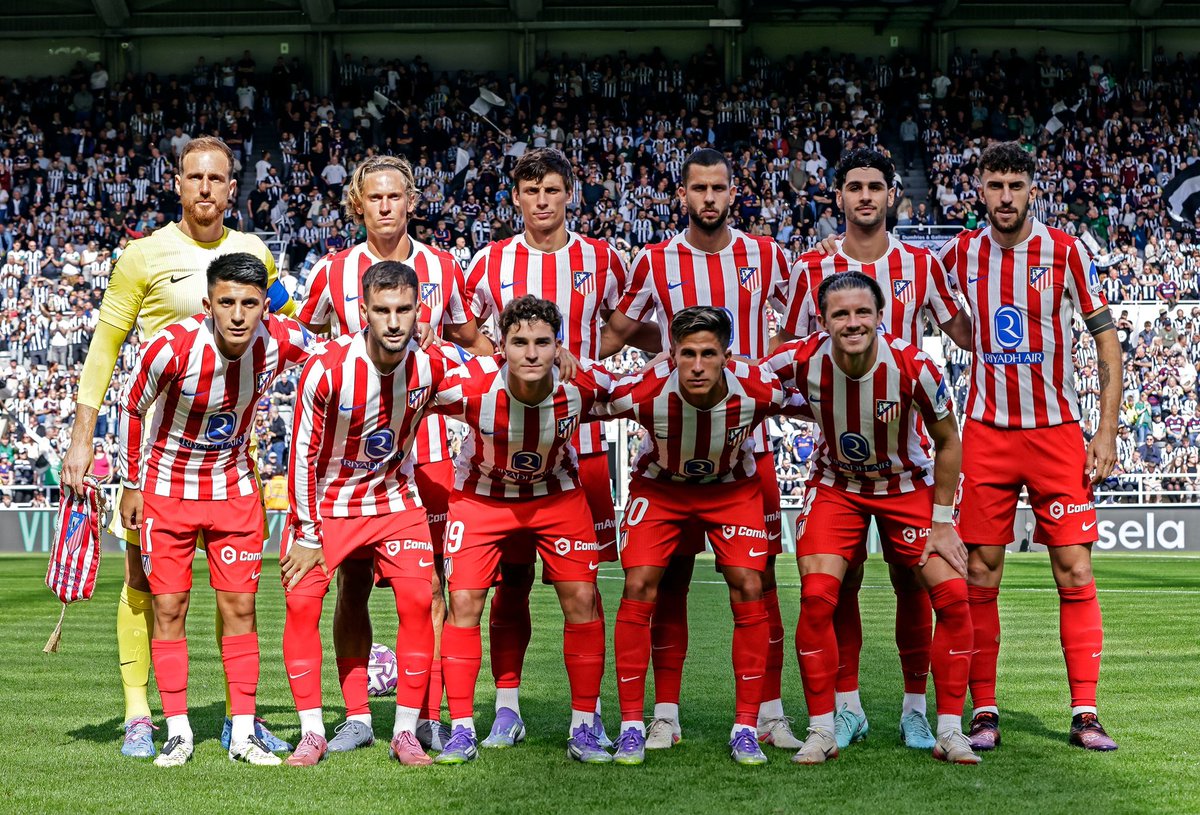 AtletiRules's tweet photo. Jamás me he aburrido viendo el Atleti. 

He tenido, sigo teniendo y espero tener esa pasión que sale de dentro que hace imposible que me pueda aburrir en un partido del Atleti.

Si la vida permite ver al Atleti, se ve al Atleti, siempre.

No hay más.

#UnaPasiónInagotable https://t.co/jDAT0Kb6DD