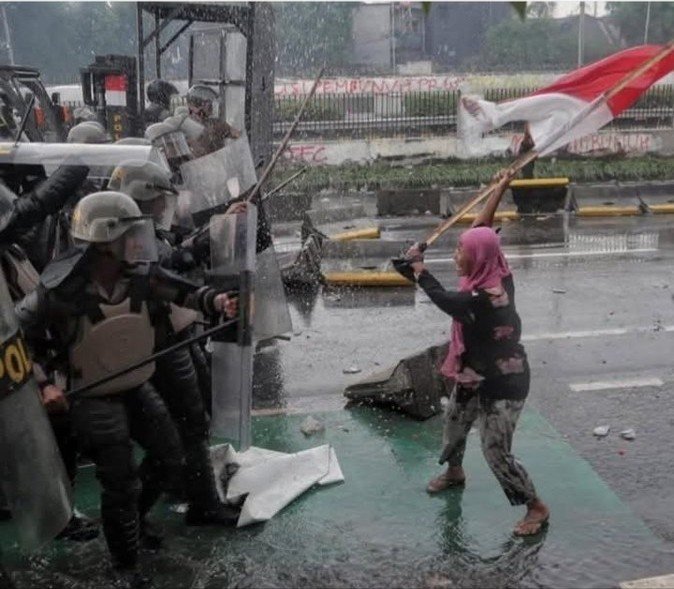 suprahitambatokgeter tweet media