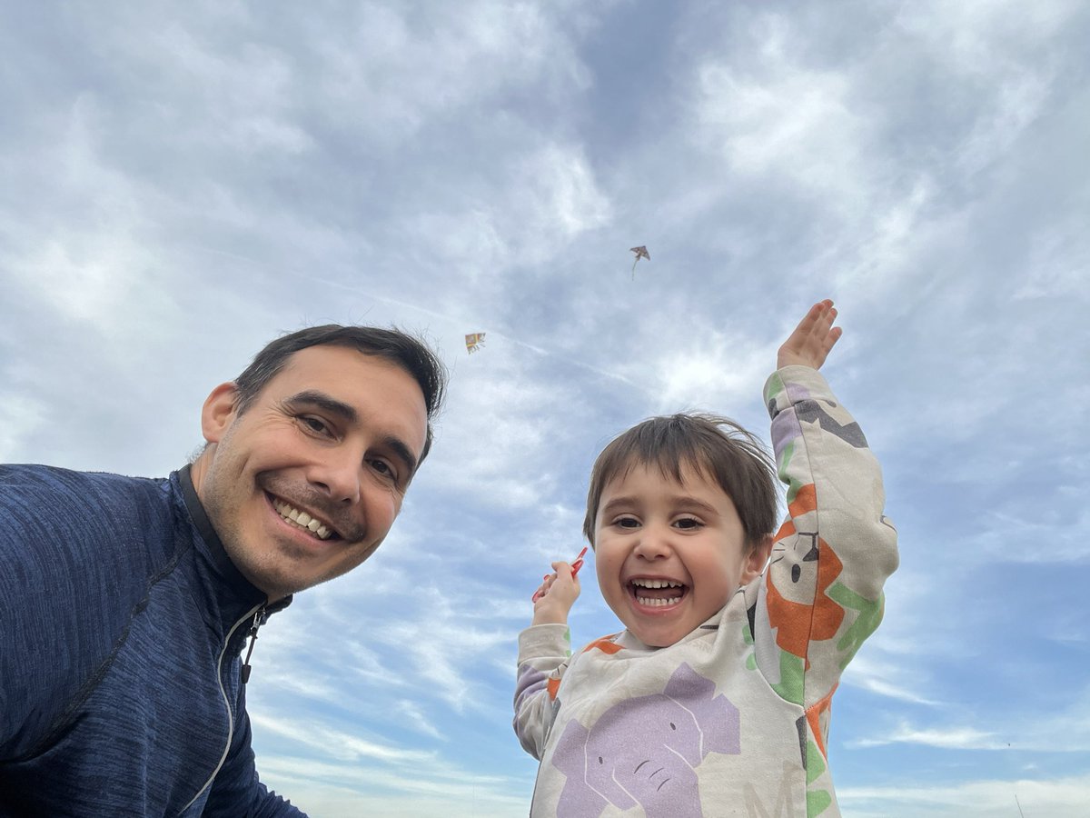 marcioroldan5's tweet image. No se necesita mucho más para ser feliz. Lo perfecto en lo cotidiano de una tarde de jueves #Benja