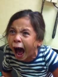 ParamoreAUT's tweet image. WILL THE UNIVERSE FINALLY LET HAYLEY WILLIAMS BE HAPPY FOR ONCE????????