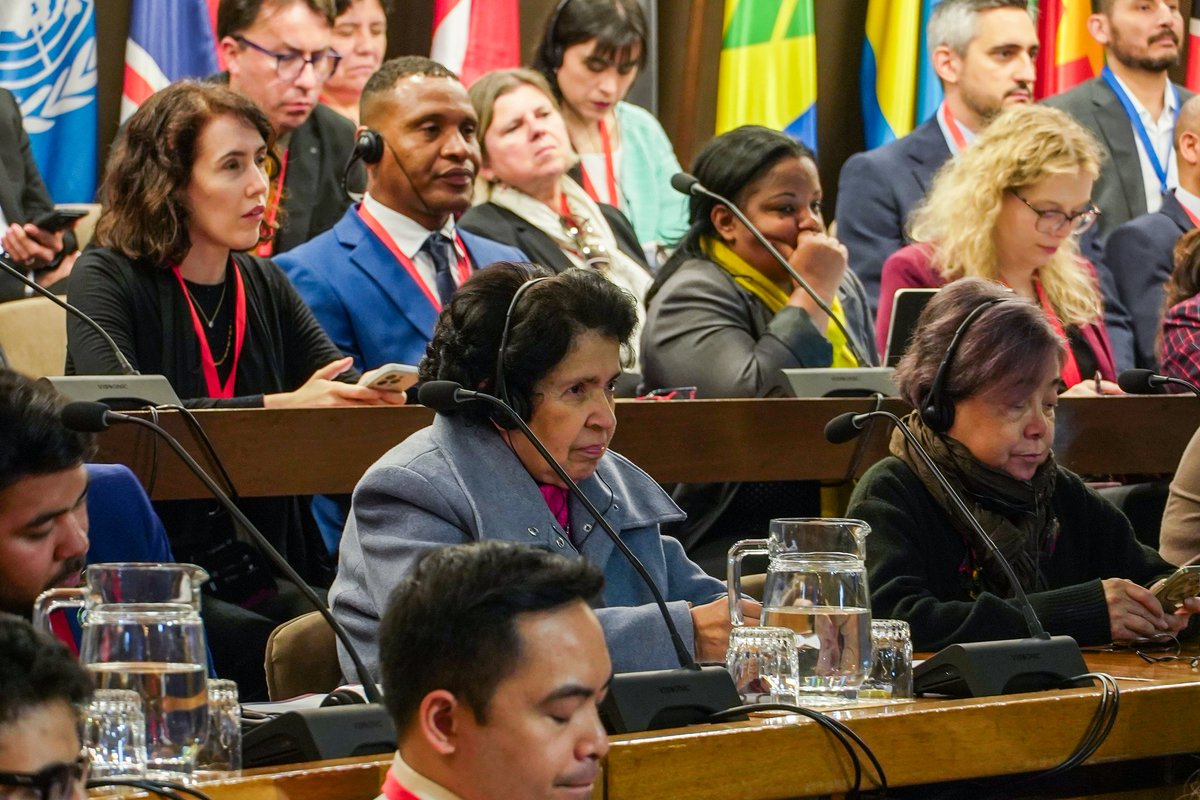 En su intervención en la #CumbreMundialsobreDocentes, el Ministro de Educación, se unió al debate de la sesión plenaria, centrándose en cómo las políticas públicas pueden mejorar las condiciones laborales de los docentes y, con ello, elevar la calidad del sistema educativo.