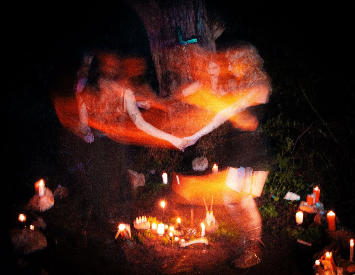 LA ESPERA HA TERMINADO

MAÑANA ANUNCIAMOS ALGO

BUENAS NOCHES