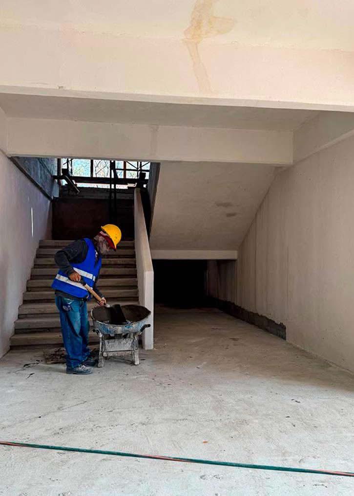 Esta por acabar este mes de agosto, pero seguimos dándole a la infraestructura educativa, en la prim “Prof. Alberto Carrera Torres/ Naciones Unidas”, en El Rocío, Qro, a través del <a href="/IFEQ15/">IFEQ</a> estamos construyendo un edificio que llevará la educación #alsiguientenivel.

#Contigo🏫