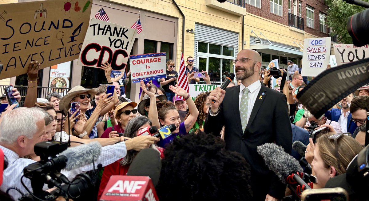 “You are the people that protect America, and we are going to be your loudest advocates.” — <a href="/dr_demetre/">DrDemetre</a> speaking to a large crowd of current and former <a href="/CDCgov/">CDC</a> staff and leaders outside HQ earlier today
