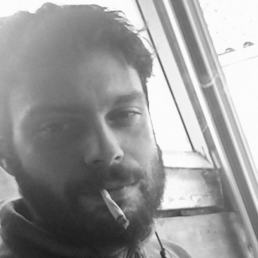 Το σκουπιδι αυτο, <a href="/j_papadim/">J. Papadim</a> γνωστος και με τα ονοματα Λαιον, Νεκροθαφτης, εχει κατακλεψει τις παρακατω φωτο απο λογαριασμο στο φεις και διαδιδει οτι ειναι αυτος. ΡΤ μεχρι να βρουμε τον ανθρωπο.