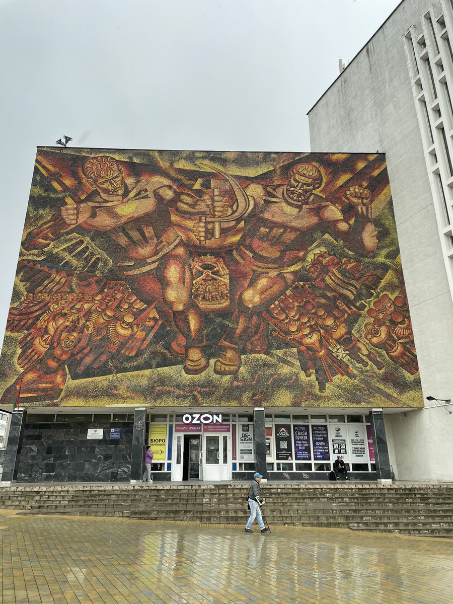 SionwRoberts's tweet photo. @john_mcal Minsk still has great sights in and around the metro too! https://t.co/wVQqgVvyzn