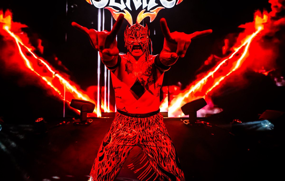 Thank you Leeds, was a spectacular night! #AN1M0 #MexaKing