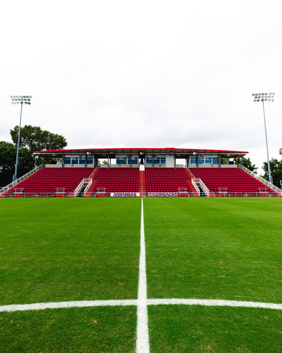 RazorbackSoccer's tweet image. The rain has stopped. The seats are dry.

Razorback Field is READY!
