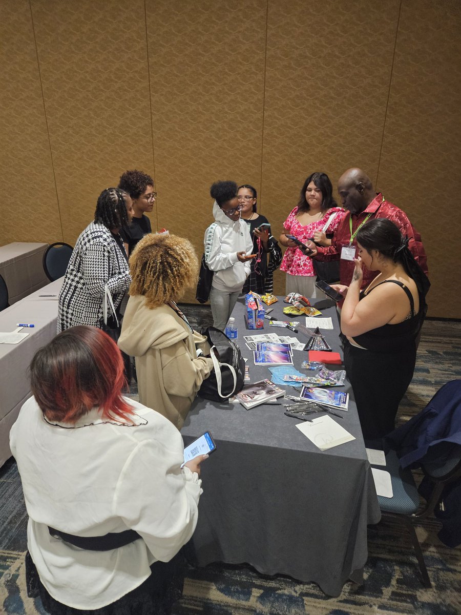 Michael Guinn is not only a master emcee,  but also brings amazing energy to his yout workshops! The Poetry Jam was amazing! Every poet brought us into their world! #growingpains2025