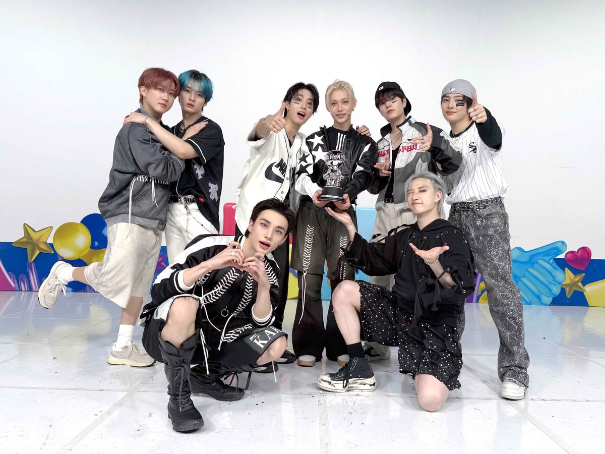 Stray Kids Chart Data (@skzchartdata) on Twitter photo Biggest Stray Kids Spotify Album Debut (First Week)
#1 5-STAR — 71.4M
#2 ATE ㅡ 63.6M
#3 KARMA — 62.0M* 🏆 (+1)
#4 ROCK-STAR — 55.4M
#5 HOP ㅡ 52.4M
*still counting, 6th day
<a href="/Stray_Kids/">Stray Kids</a> #StrayKids #스트레이키즈 Biggest Stray Kids Spotify Album Debut (First Week)
#1 5-STAR — 71.4M
#2 ATE ㅡ 63.6M
#3 KARMA — 62.0M* 🏆 (+1)
#4 ROCK-STAR — 55.4M
#5 HOP ㅡ 52.4M
*still counting, 6th day
<a href="/Stray_Kids/">Stray Kids</a> #StrayKids #스트레이키즈