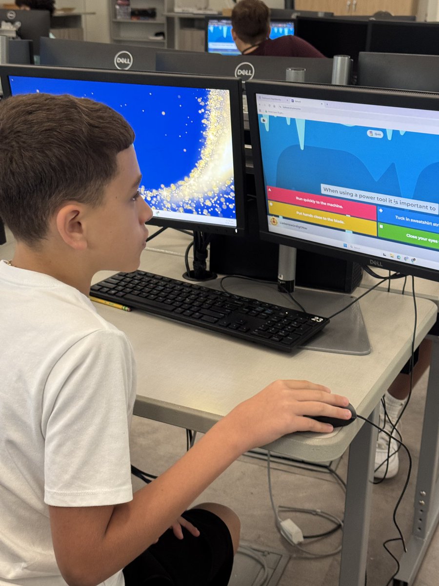 MrZamarron_KMS's tweet image. Testing our power tool safety skills with @kahoot. #KMSCougarPride #HumbleCTE @HumbleISD_KMS @HumbleISD_CTE