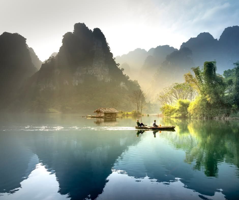 Heb jij in de toekomst plannen om naar het veelzijdige Vietnam te reizen? Dan kan dat vanaf nu zonder visum 😄

Van de groene rijstvelden 🌿, de machtige Karst gebergtes, tot de drijvende markten en de vriendelijke lokale bevolking – Vietnam raakt je 😍

linkedin.com/posts/mimpirei…