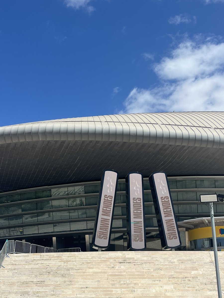 sooooo ready 🎸 #OnTheRoadAgainLisbon <a href="/ShawnAccess/">ShawnAccess</a> <a href="/ShawnMendes/">Shawn Mendes</a>