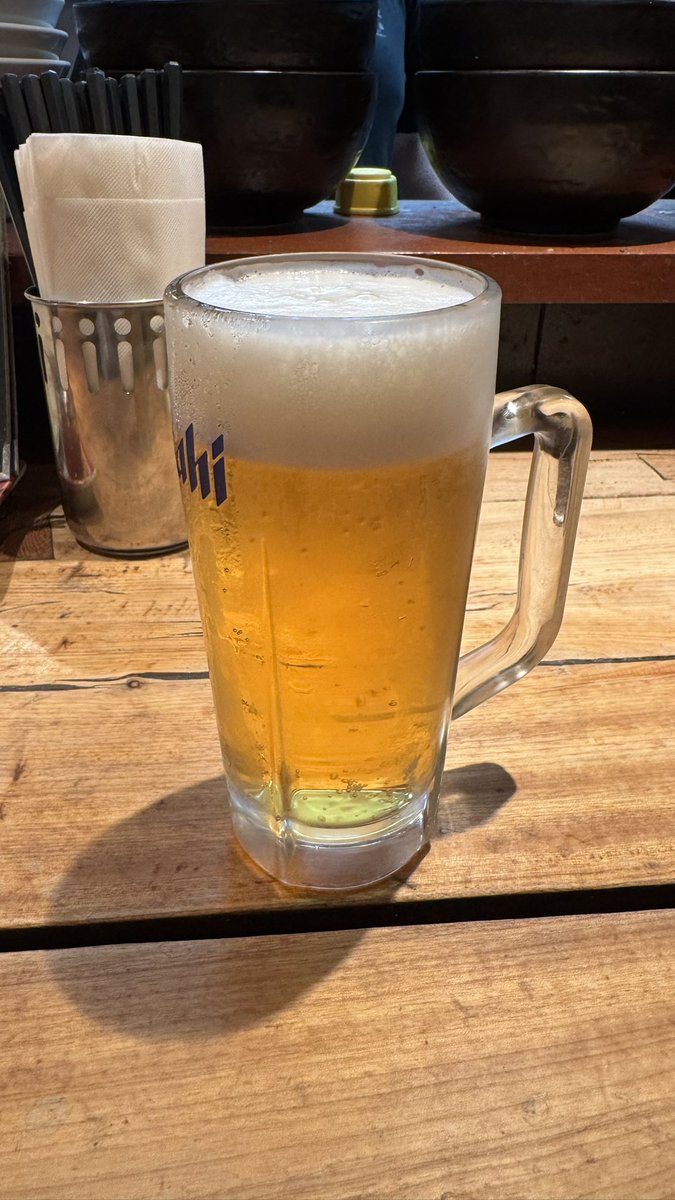 J7uXecoZRzUhtT3's tweet image. Live終わりの夕飯は、#ExTheater の
時はお約束の中国料理店へ😃
今回は、チャーシュー入りの
#チャーハン &amp;amp; #パクチー餃子 に
#生ビール を注文😃
Liveに酔いしれた後は、大好物の
品々を堪能し😋、気分良く帰還
しました‼️😁👍

#夕飯 #夕食 #晩ごはん #中国料理