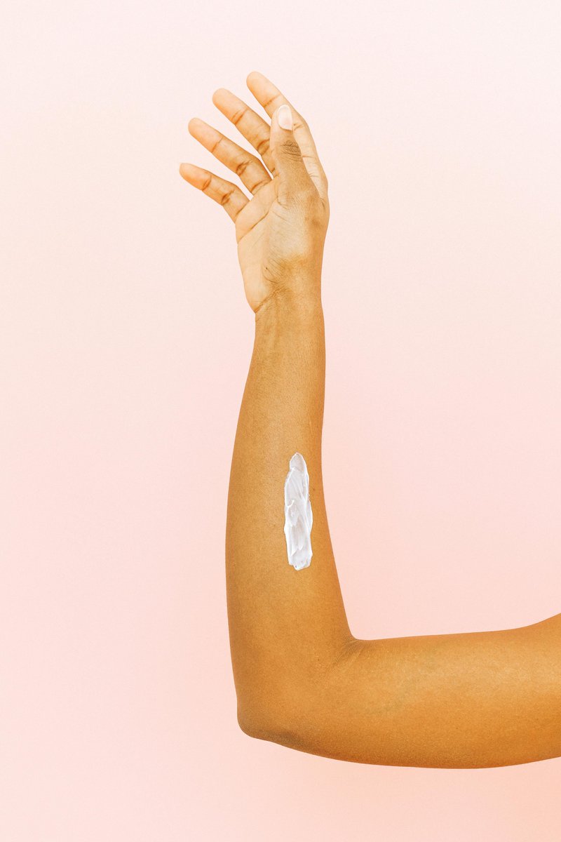 Bareskinproco's tweet photo. 💡 Tip of the Day: Apply skincare products from thinnest to thickest consistency — this ensures maximum absorption and glowing results! 🌿

👉 https://t.co/2vLRgsDKS7

#SkinCareTips #BareSkinPro #BeautyRoutineSecrets #GlowingSkinCare #SkinCareCommunity #HealthySkinJourney #Skin https://t.co/EHz4G11SJg