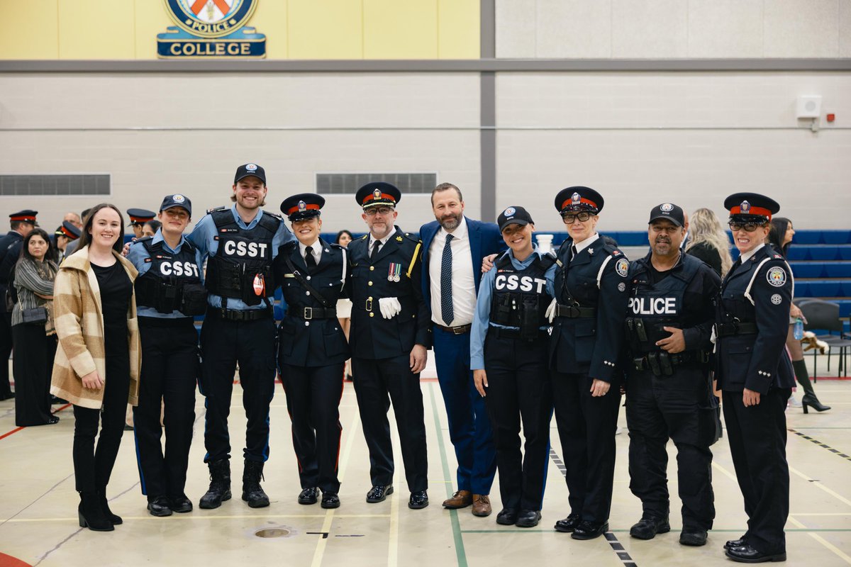 Congratulations to the 77 new <a href="/TorontoPolice/">Toronto Police</a> Constables who graduated last night! 🎓

TPA President <a href="/TPACampbell/">Clayton Campbell</a>, Vice President <a href="/TPACallanan/">Brian Callanan</a>, and Directors <a href="/TpaGrande/">Pete Grande- Director Member Benefits-TPA</a> and <a href="/andrewnanton_/">Andrew Nanton</a> were proud to be in attendance to celebrate this milestone. 

Welcome to the family, and best