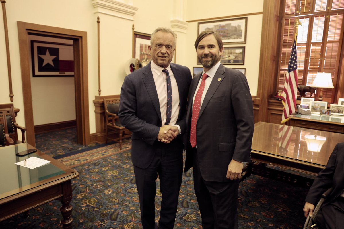 Stan Gerdes (@stangerdesfortx) on Twitter photo 🚫🥤 It’s official: Our bill banning soda, sweetened drinks, and candy from SNAP benefits is now law.
Despite massive pushback from the soda lobby, Senator <a href="/mayes_middleton/">Mayes Middleton</a> and I got it done.
Proud to lead the fight with <a href="/SecKennedy/">Secretary Kennedy</a>, Governor <a href="/GregAbbott_TX/">Greg Abbott</a> and Speaker 🚫🥤 It’s official: Our bill banning soda, sweetened drinks, and candy from SNAP benefits is now law.
Despite massive pushback from the soda lobby, Senator <a href="/mayes_middleton/">Mayes Middleton</a> and I got it done.
Proud to lead the fight with <a href="/SecKennedy/">Secretary Kennedy</a>, Governor <a href="/GregAbbott_TX/">Greg Abbott</a> and Speaker