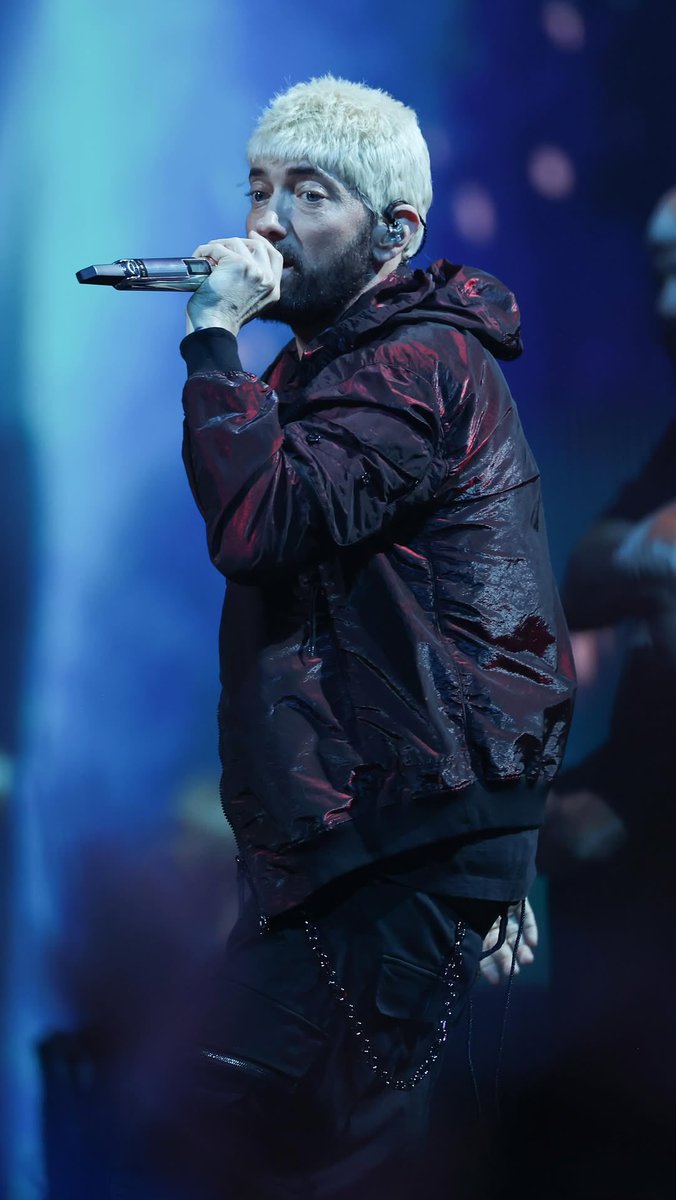 #VMA Power Hour - Only 8 days left! #Stans Vote for #Eminem, the most awarded male artist in VMA history. Let's add more. 😉

⭐️ BEST HIP HOP: Murdergram Deux 

⭐️ VIDEO FOR GOOD: Somebody Save Me

🗳️  mtv.com/event/vma/vote…

📸 MTV-Eminem Opens The 2024 #VMAs with "Houdini" ✨