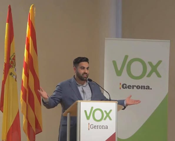 <a href="/PabloIglesias/">Pablo Iglesias 🔻{R}</a> Una foto del agresor. Ahora es cuando hay que decir chorpresa.