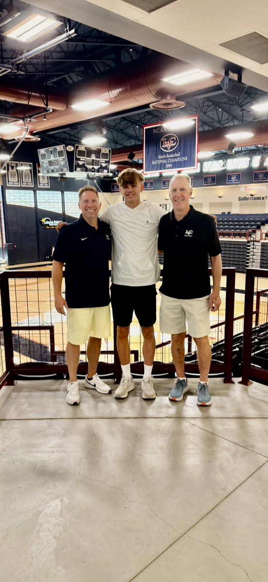 Thank you <a href="/BradMcAlester/">Brad McAlester</a> and <a href="/coachkarli/">bradkarli</a> for having me on campus for a tour! Can’t wait to be back! 
#dutchmen