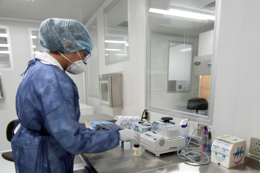 Con más de 48 artículos científicos, 12 capítulos de libros y 5 libros de divulgación, la Dra. Lilia Cedillo ha puesto la ciencia al servicio de la sociedad. Su voz académica es garantía de innovación en la BUAP.
#LiliaCedillo #BUAP2025