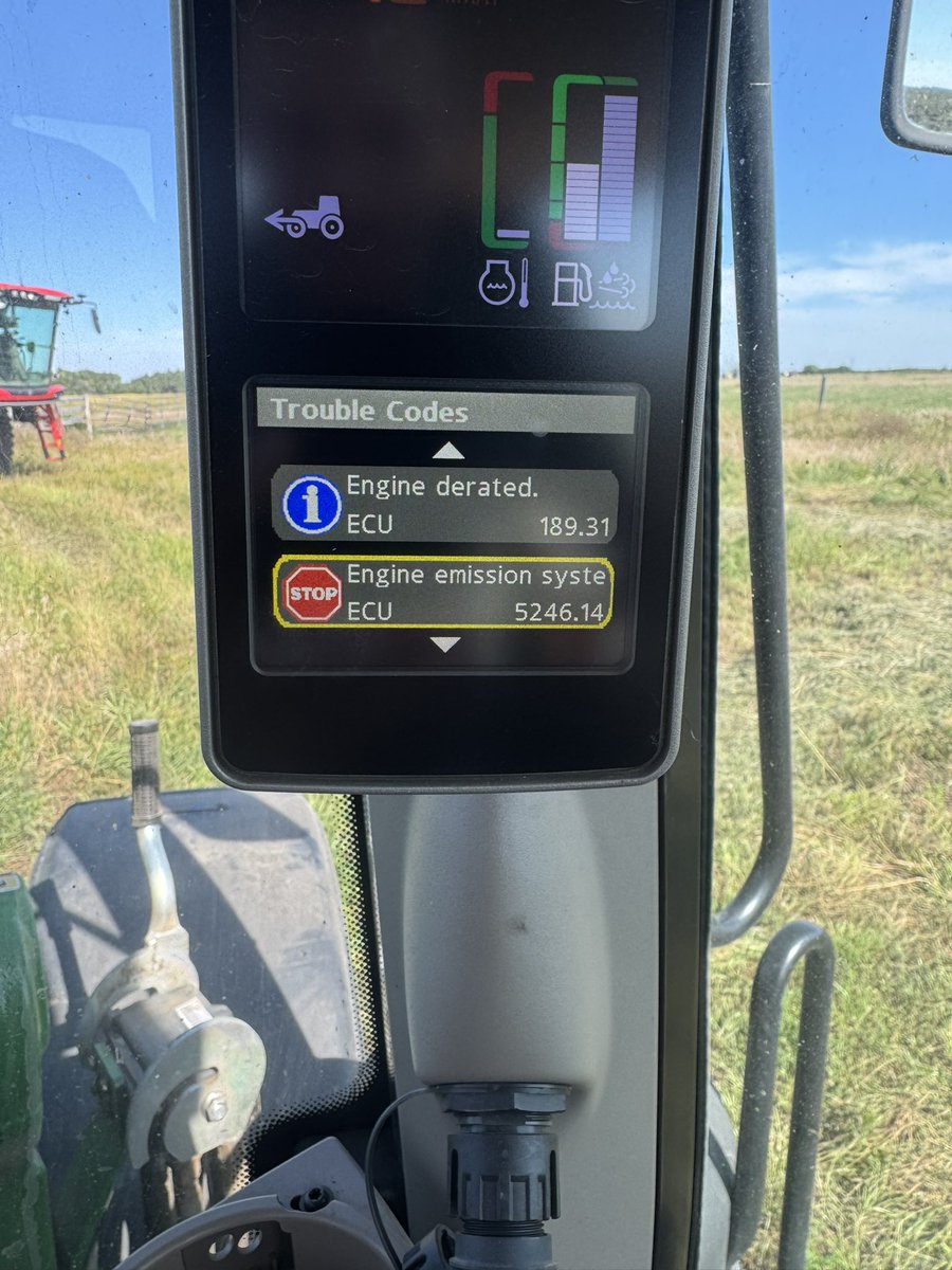 devinfsparrow's tweet photo. 6155M having issues with EGR flow faults. Dealer changed EGR and still causing same issues. Anyone had this issue before? 1300hrs on tractor https://t.co/orQBH94cEb