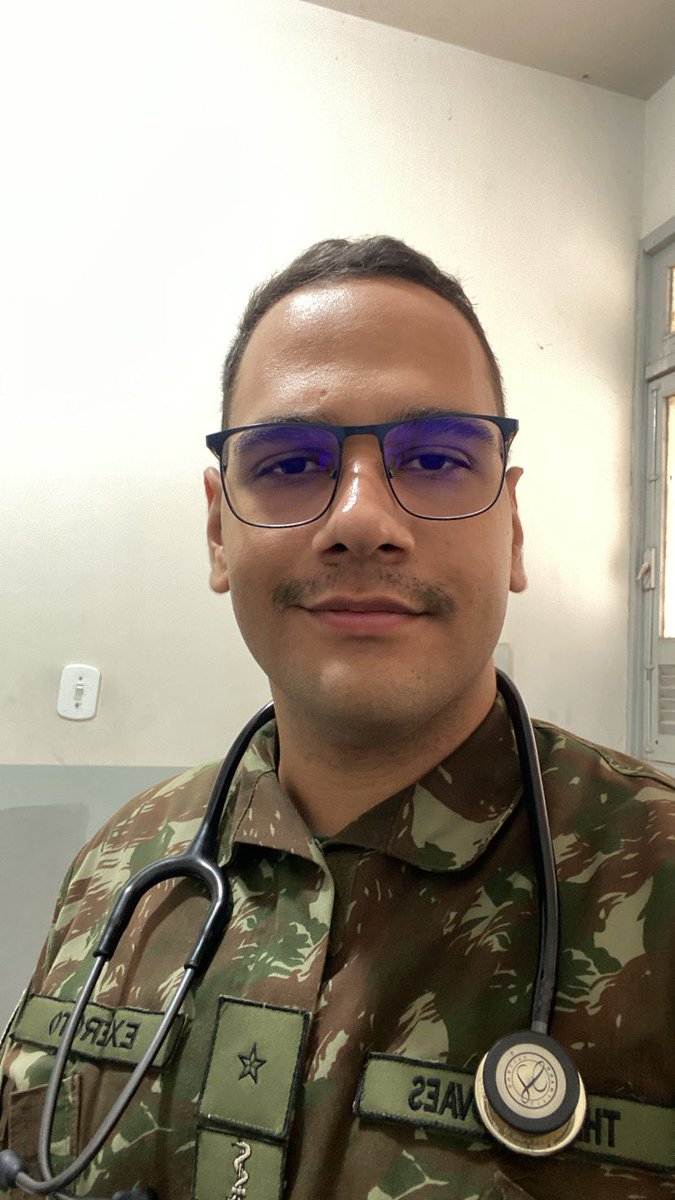thiagodeana's tweet photo. Acho que estou gostando do meu bigode 🥸 https://t.co/YrbvFa8cgQ