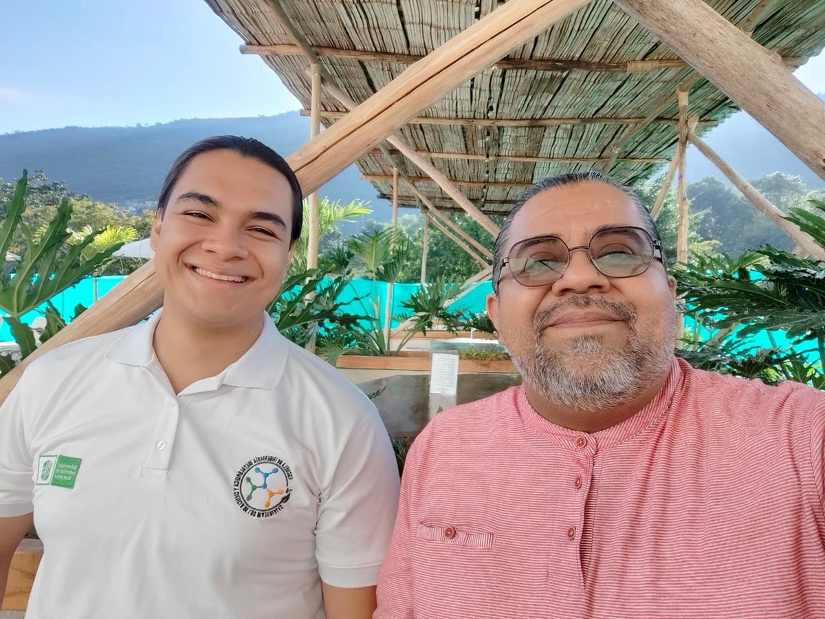 EIMCM_UIS's tweet photo. 🌟 En UNISANGIL, Alex Fabián Rey (UIS) presentó: residuos radiográficos→espumas de Cu para combustibles a partir de CO₂. Miembro de ODSem, liderado por el Prof. Ángel Manuel Meléndez; evaluador invitado. ODS 7,12,13. 🚀 #UNISANGIL #UIS #ODS #RedColsi #CienciaConPropósito https://t.co/JGuo1ezqmf