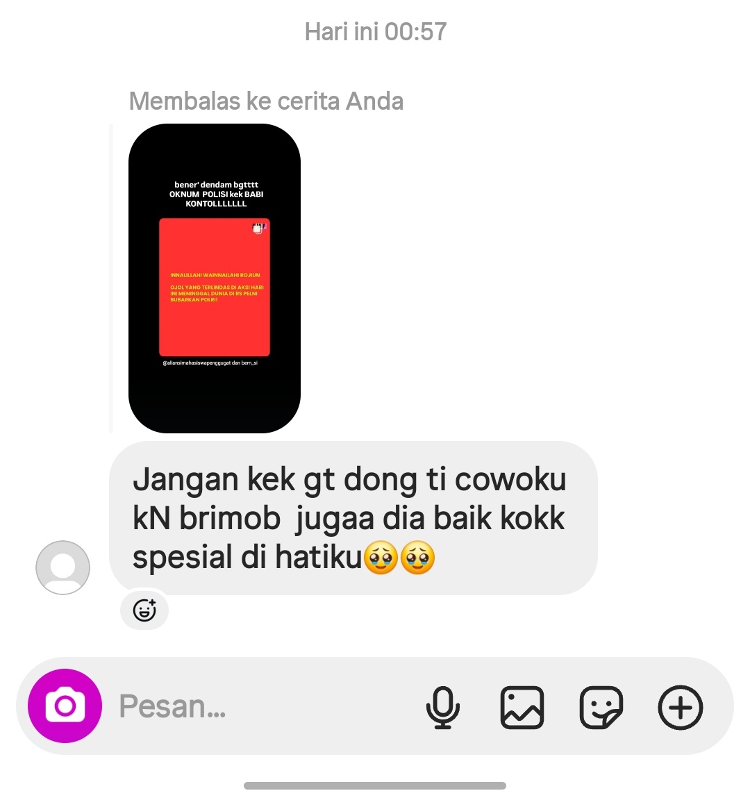 _tia7_'s tweet photo. Satu kata buat mba ini plis wkwkwkw ngakak 😭🤣 #polisipembunuh https://t.co/a0MjwYFqEq