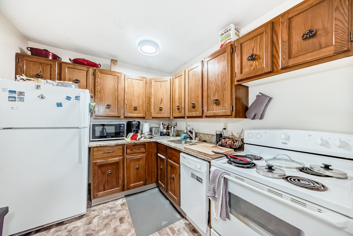 TimRPhoenixRE's tweet image. Looking for Rent to own or Seller financing options? This unit and others are available NOW! contact us at 587-330-0429 for details and options.

ow.ly/qc0t50WNIPr

#realtorcalgary #livingincalgary #realestateinvesting