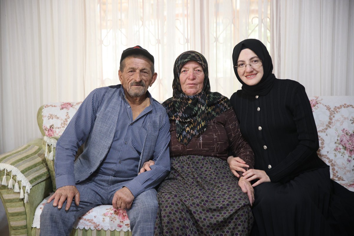 📍Elecik
Değerli büyüklerimiz Yurdagül Tezol ve Nihat Tezol’u evlerinde ziyaret ettik. Sıcak sohbetleri ve misafirperverlikleri için kendilerine yürekten teşekkür ediyorum.