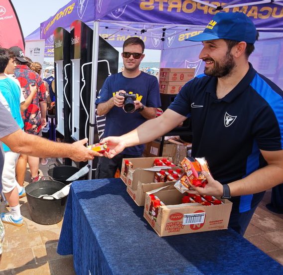 Has llegado hasta aquí, te felicito, has encontrado al martinrepartidordezumos de la suerte.

Puedes proseguir tu camino🍀✨