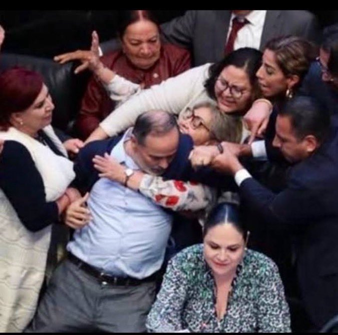 Paloma Sánchez tweet media