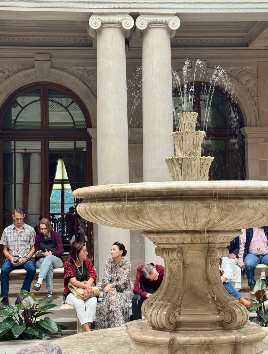 Tranquillatis. Courtyard of the Frick Museum, NYC. 
<a href="/Gallery365photo/">Gallery365photo</a> 
#Gallery365in2025 
#Gallery365in2025DailyPrompt