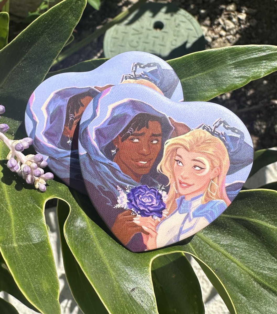 _mageofspace_'s tweet photo. my heart buttons are now live on my etsy!! ✨🌿 #lotis #frostbug #cloakanddagger https://t.co/EZV2eN2NH4