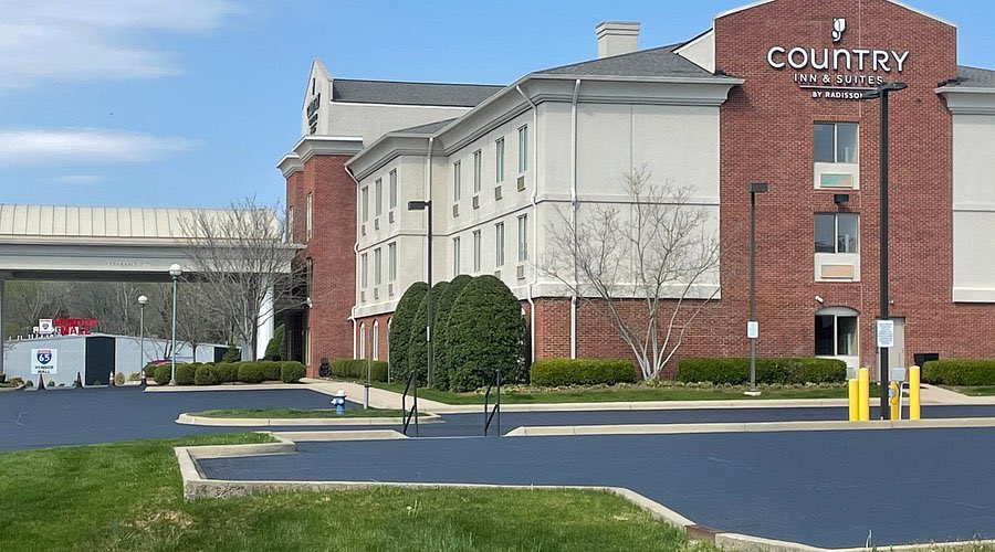 FredSutterlin's tweet image. It was an honor to represent the seller in the successful sale of their hotel asset, a newly converted Country Inn &amp;amp; Suites in Etown KY, closed at a premium sales price of $7,550,000. Also great to work and partner with Joe Jones and Brad Sinclair on this deal.