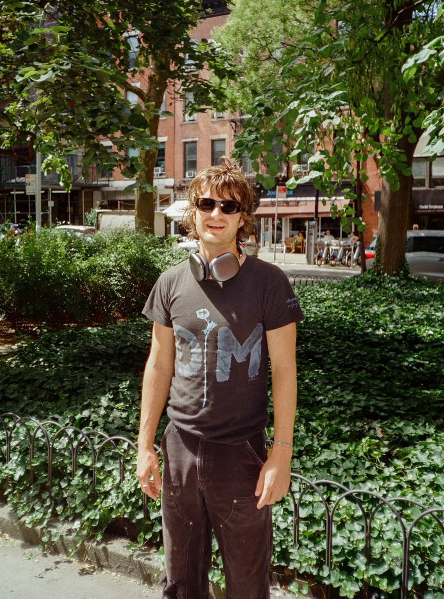 A new photo of Joe Keery in New York recently!

📸: filmgrxin on Instagram