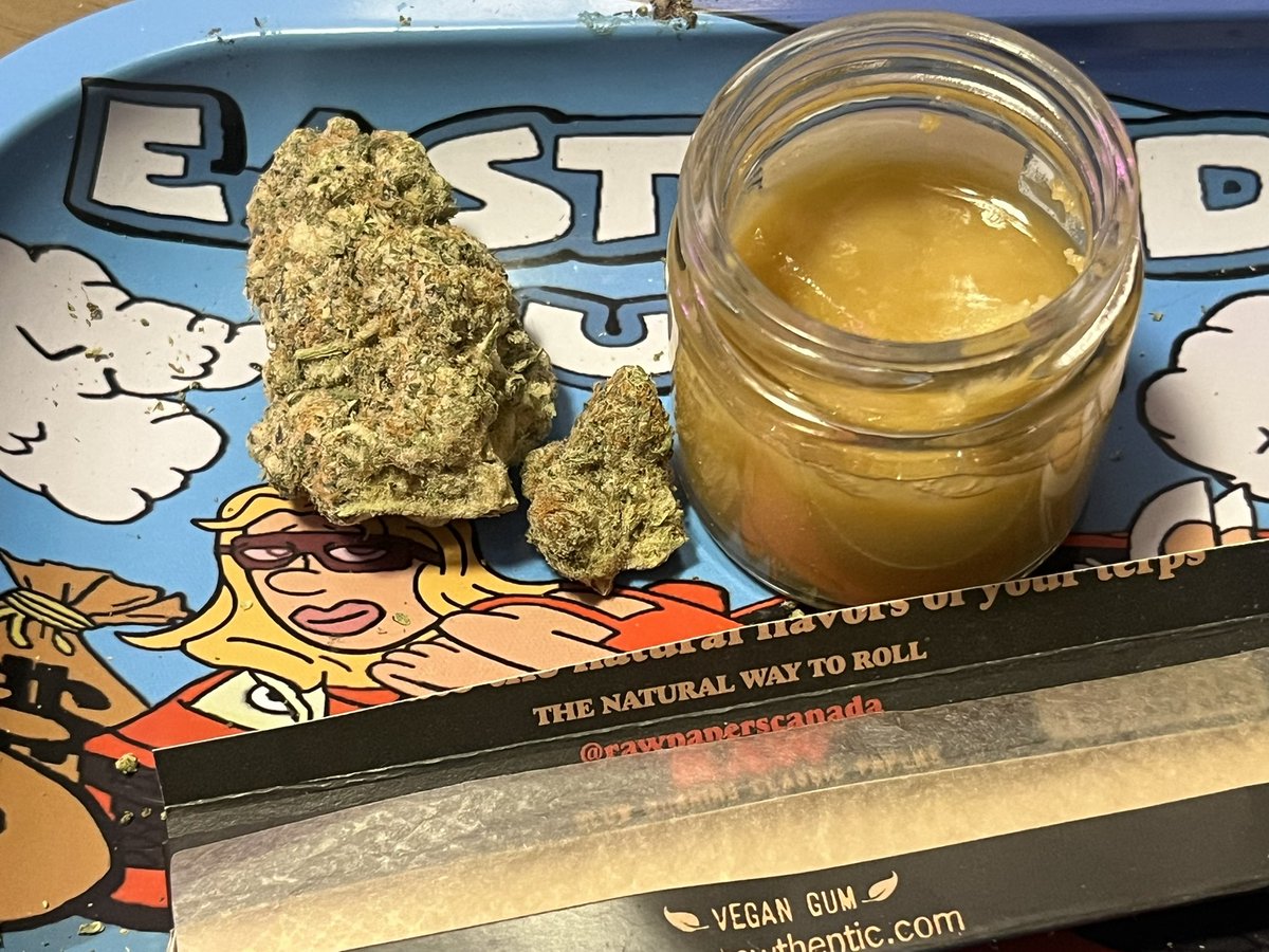 Time for a hash hole 🍩 {Blue Sherb x Z} 🍃 x Future Wife Live Rosin 🍯